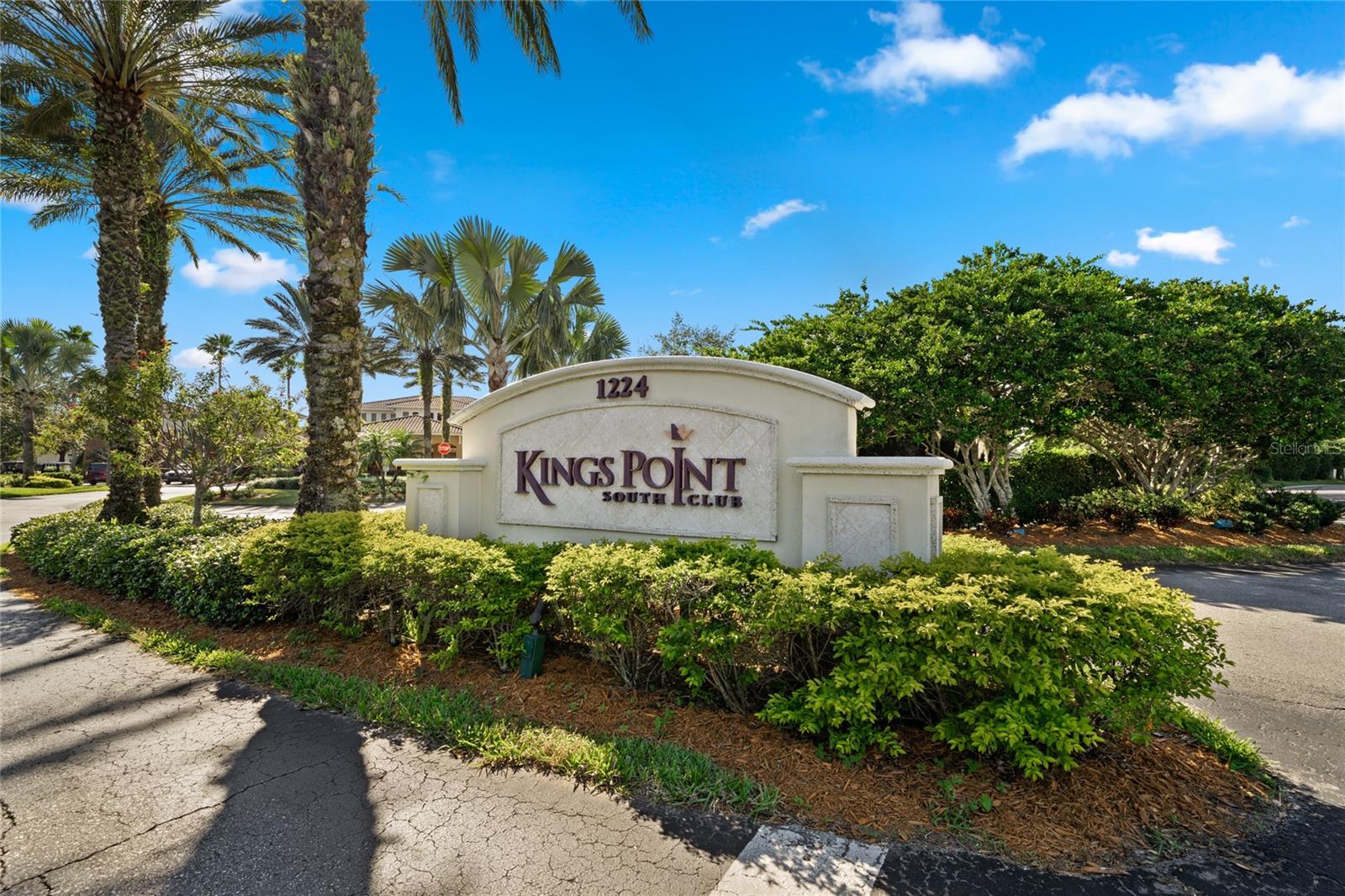 1916 INVERNESS GREENS DR, SUN CITY CENTER, FL, 33573