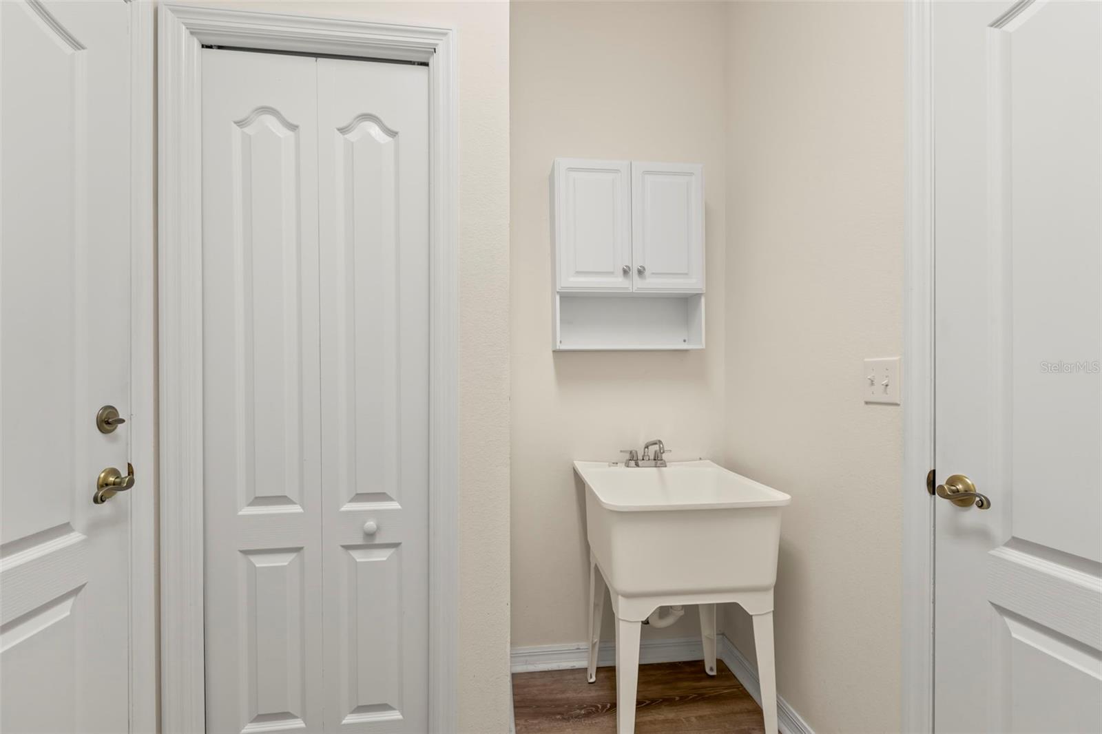 1916 INVERNESS GREENS DR, SUN CITY CENTER, FL, 33573