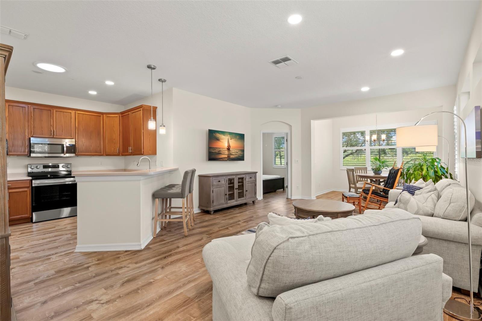 1916 INVERNESS GREENS DR, SUN CITY CENTER, FL, 33573