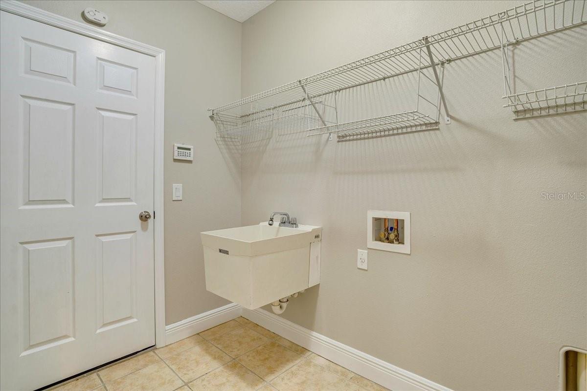 235 DAHLIA CT, BRADENTON, FL, 34212