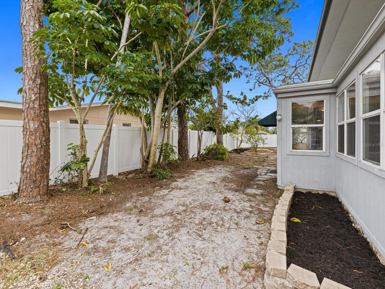1705 WHARF RD, SARASOTA, FL, 34231