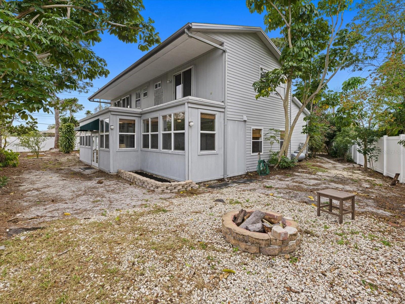 1705 WHARF RD, SARASOTA, FL, 34231