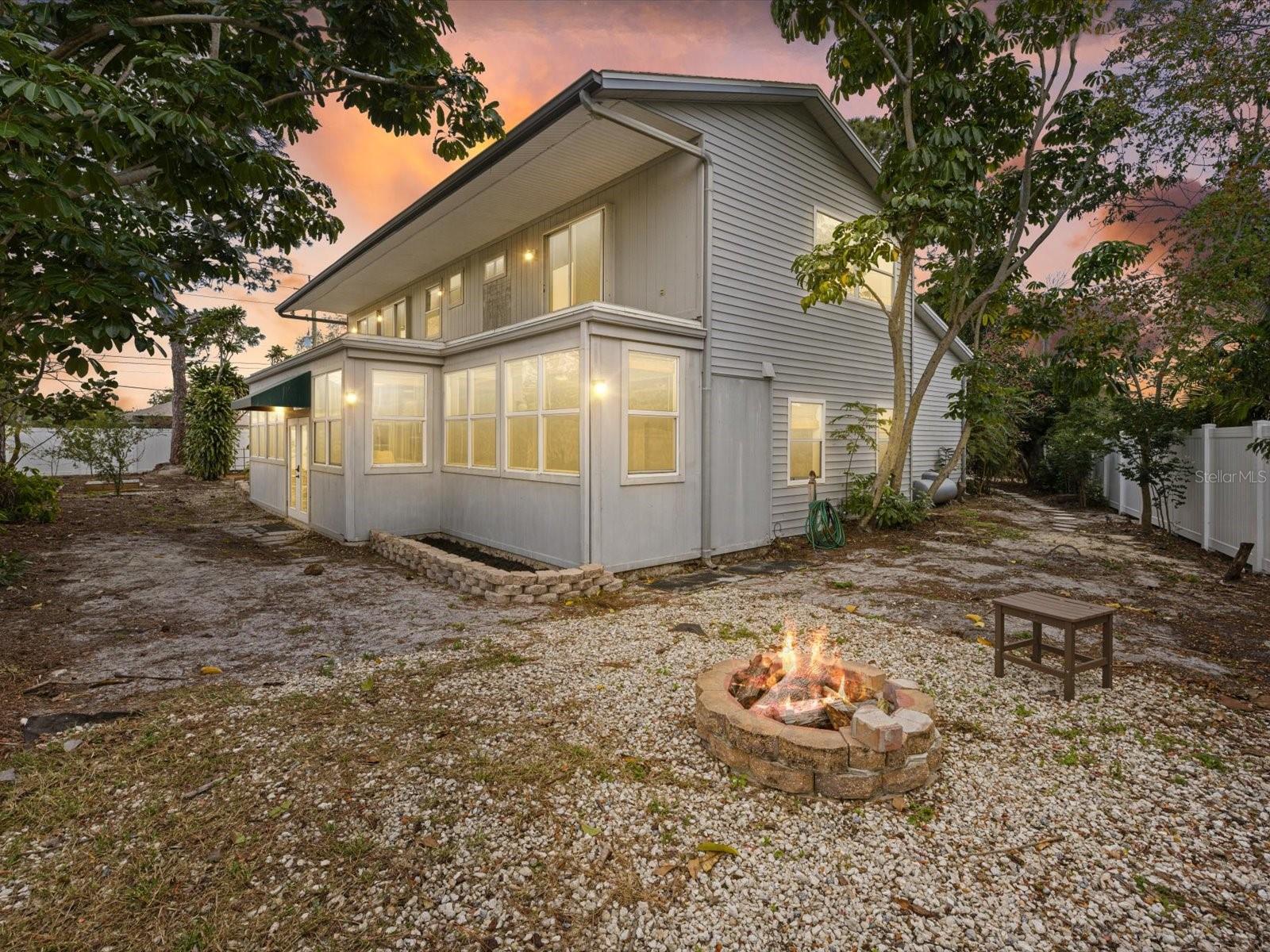 1705 WHARF RD, SARASOTA, FL, 34231