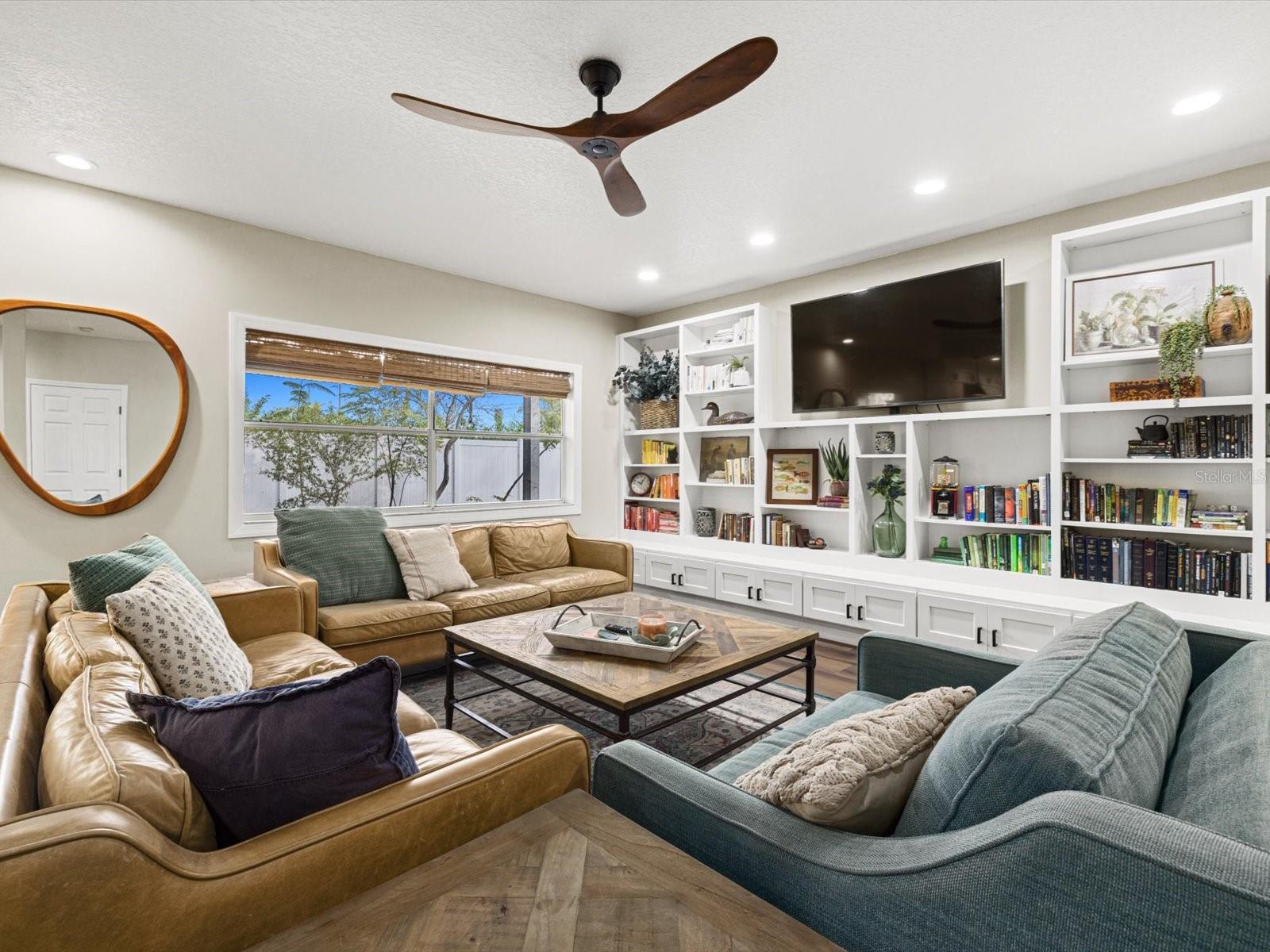 1705 WHARF RD, SARASOTA, FL, 34231