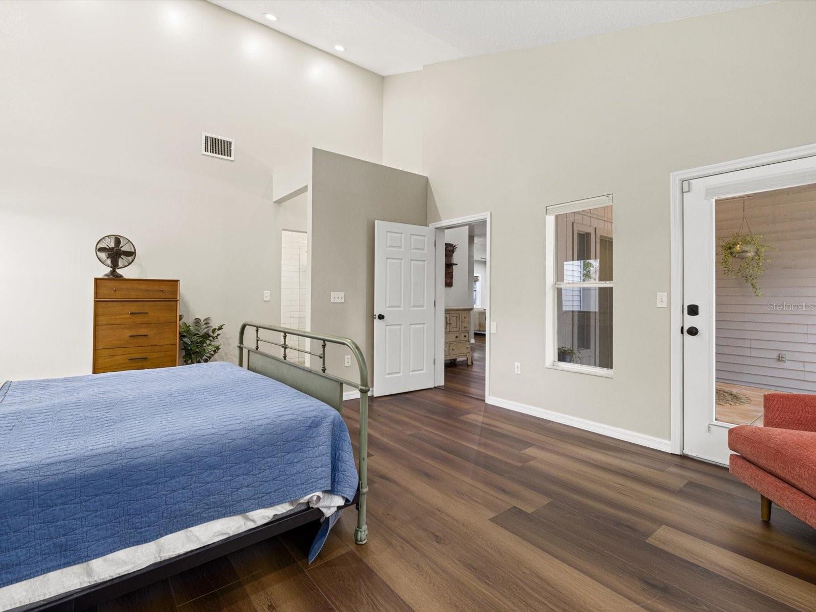 1705 WHARF RD, SARASOTA, FL, 34231