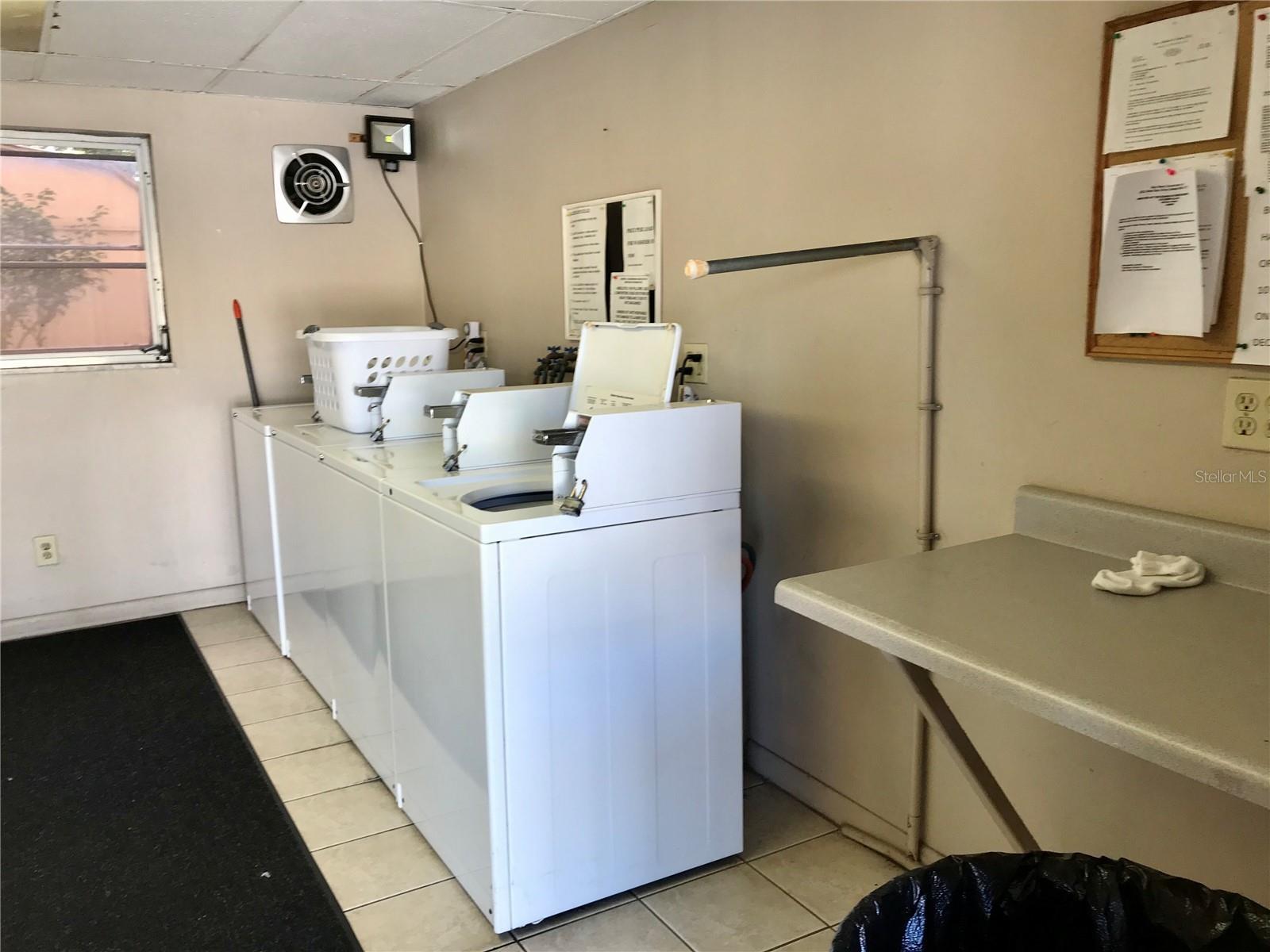 2525 W BAY DR #B32, LARGO, FL, 33770