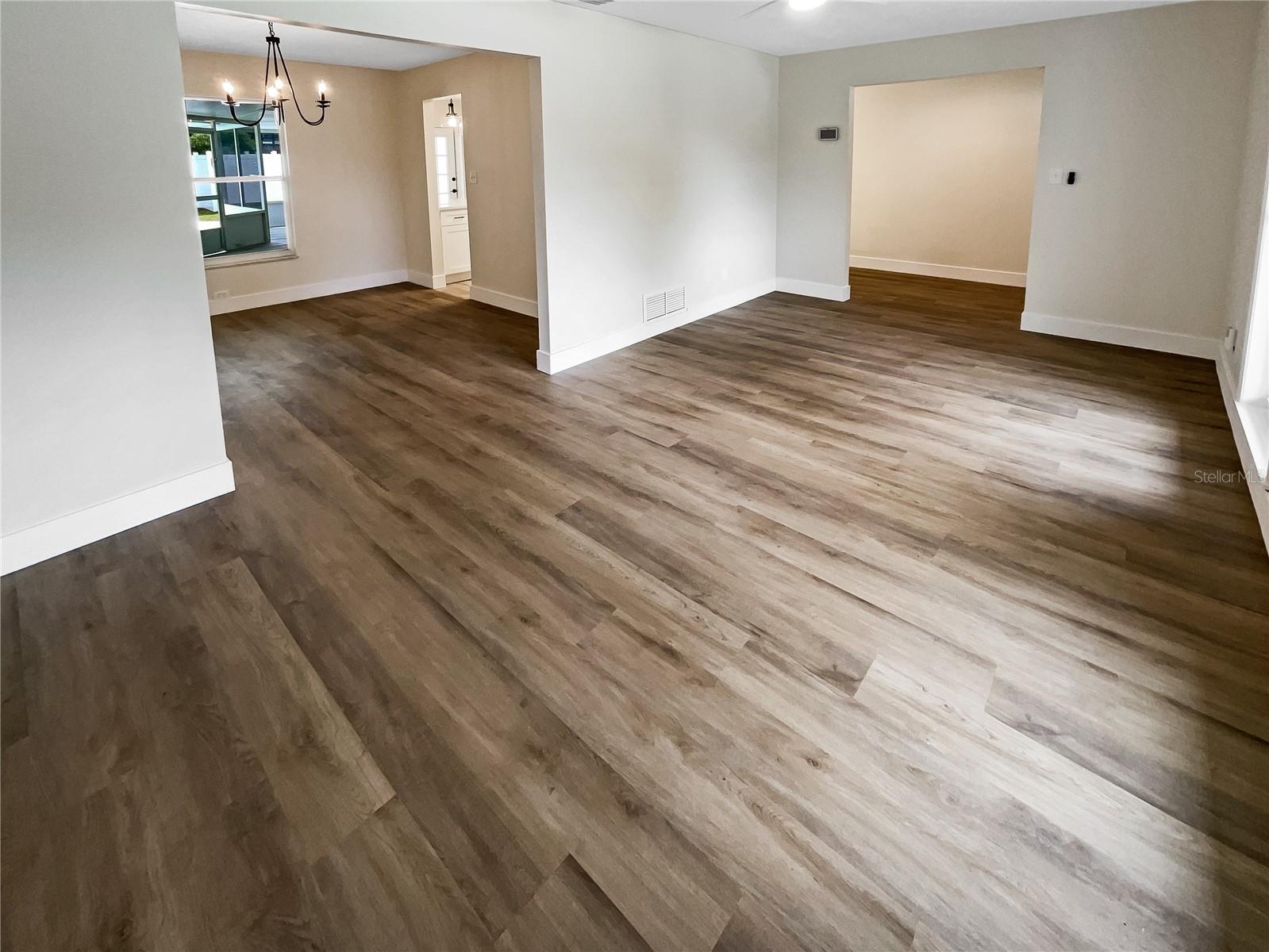 2418 DAKOTA TRL, FERN PARK, FL, 32730