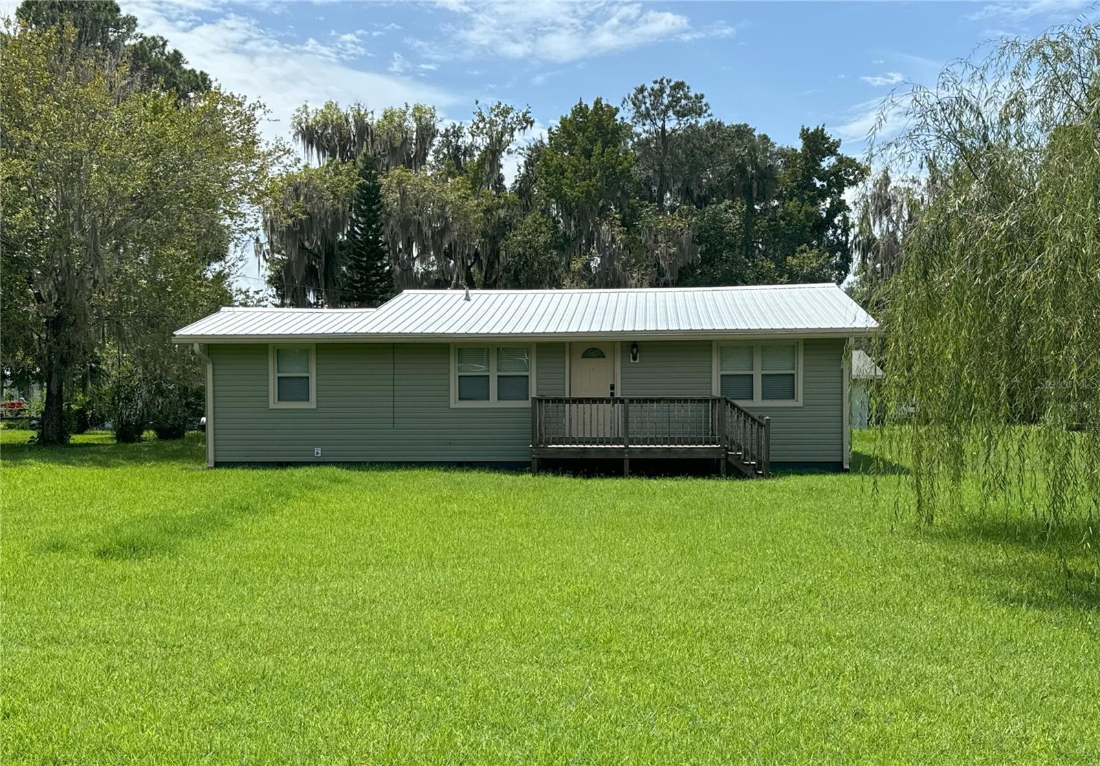 111 ELVIRA ST, CRESCENT CITY, FL, 32112