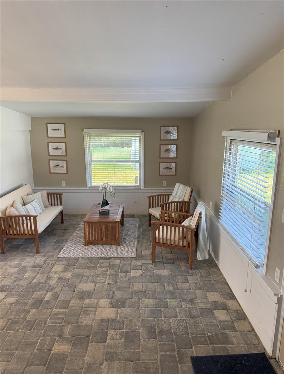 111 ELVIRA ST, CRESCENT CITY, FL, 32112