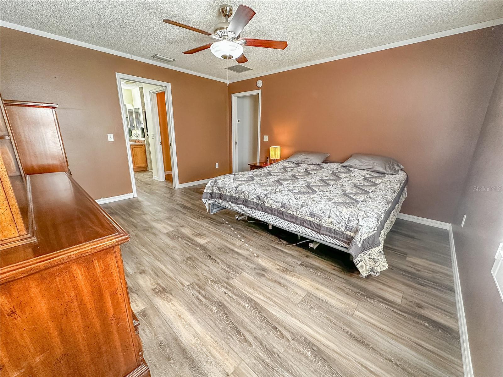 1101 BLYTHE WAY, THE VILLAGES, FL, 32162