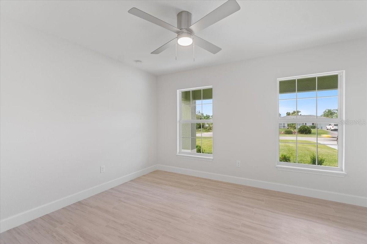 10061 GULFSTREAM BLVD, ENGLEWOOD, FL, 34224