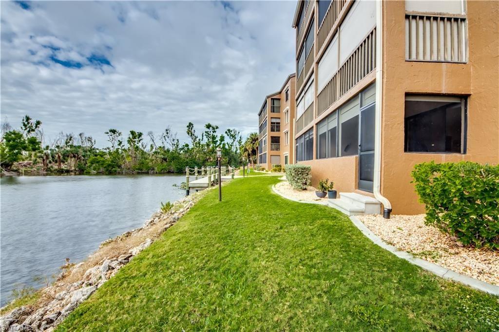 2067 W LAKEVIEW BLVD #2, NORTH FORT MYERS, FL, 33903