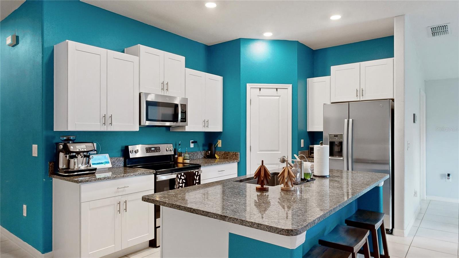 15407 MILLER CREEK DR, SUN CITY CENTER, FL, 33573