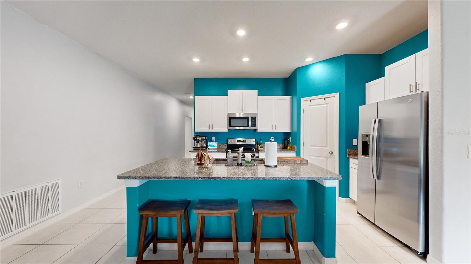 15407 MILLER CREEK DR, SUN CITY CENTER, FL, 33573