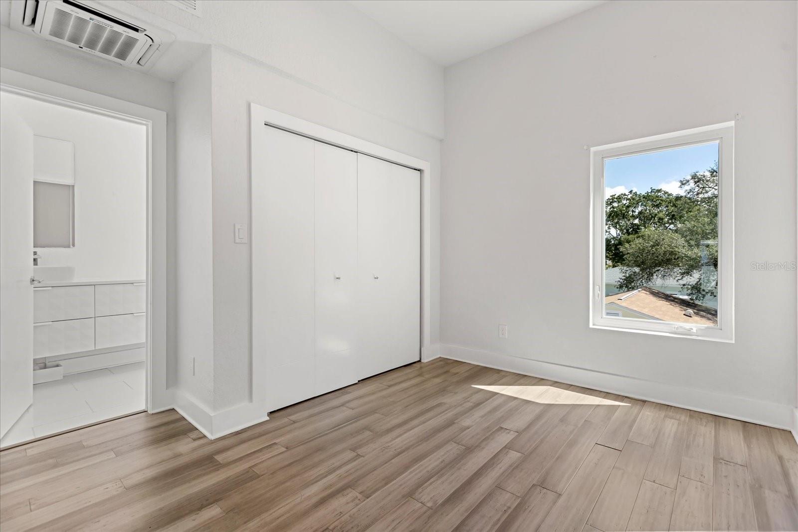 3110 W NAPOLEON AVE, TAMPA, FL, 33611