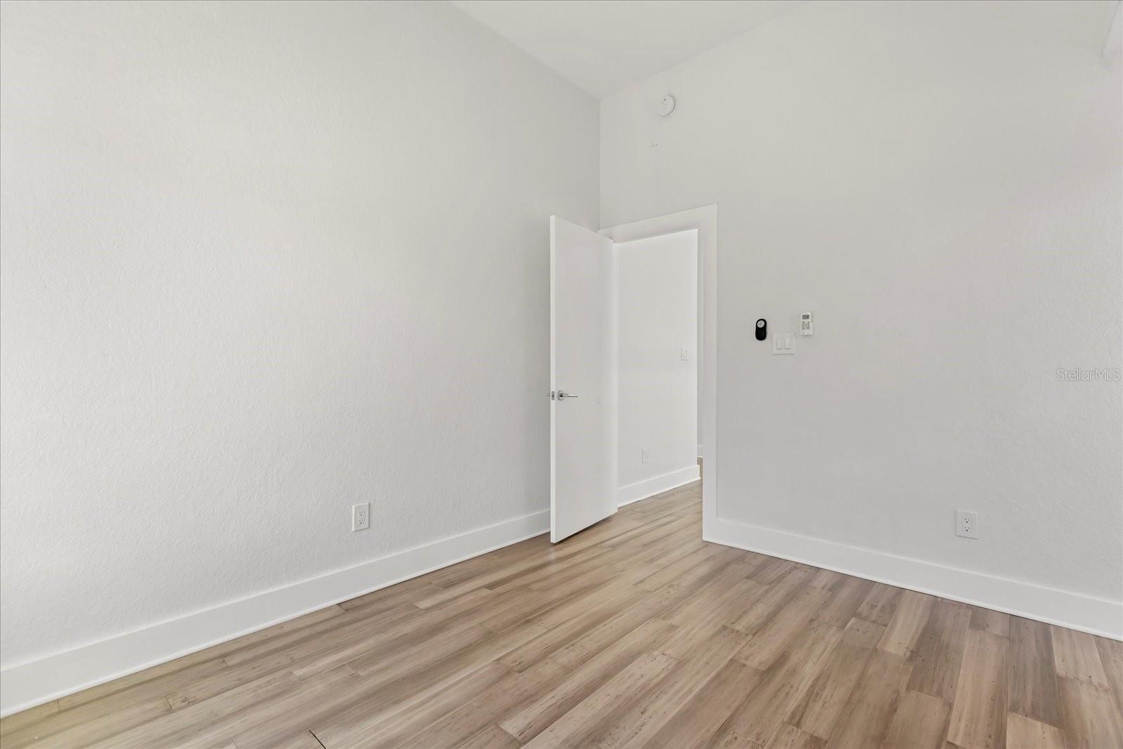 3110 W NAPOLEON AVE, TAMPA, FL, 33611