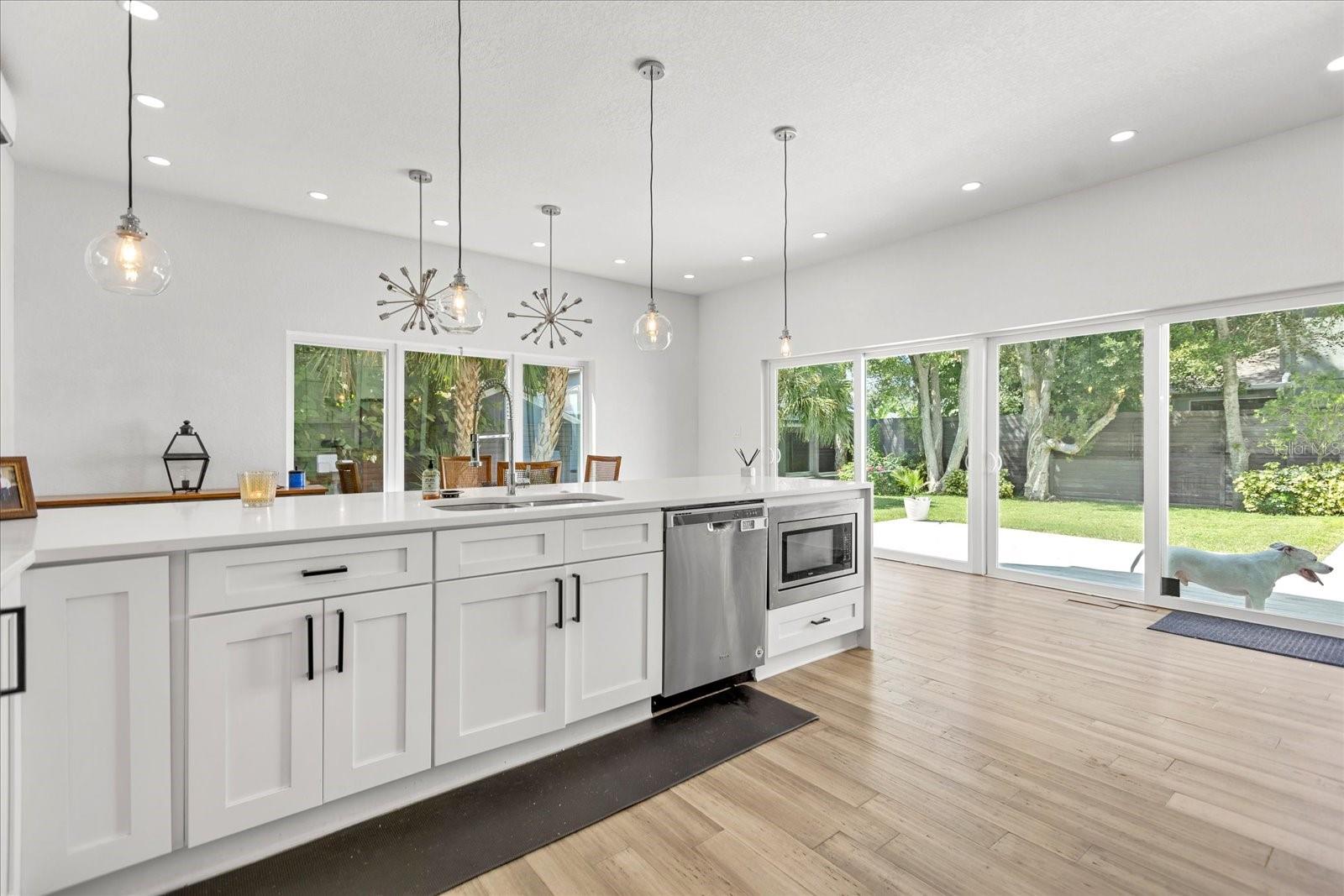 3110 W NAPOLEON AVE, TAMPA, FL, 33611
