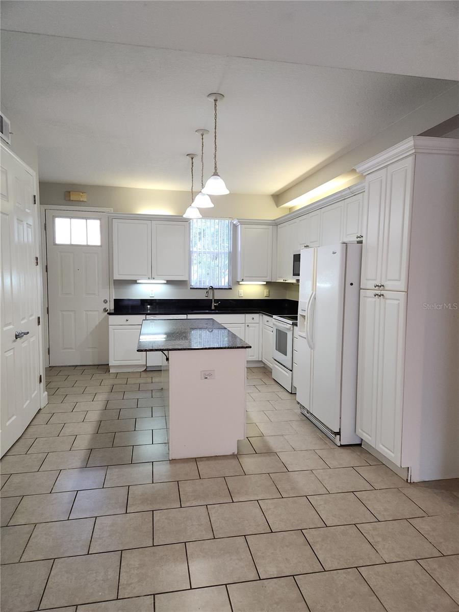 2076 HERITAGE KEY BLVD, KISSIMMEE, FL, 34744