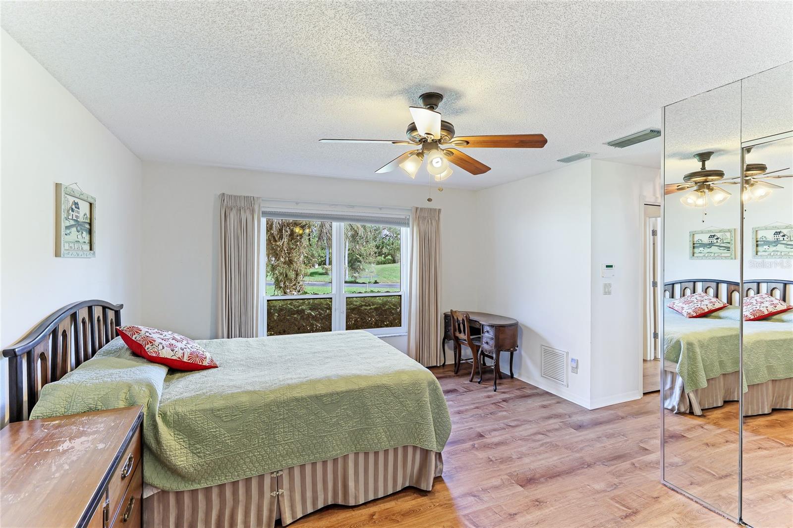 3977 WILSHIRE CIR E #194, SARASOTA, FL, 34238