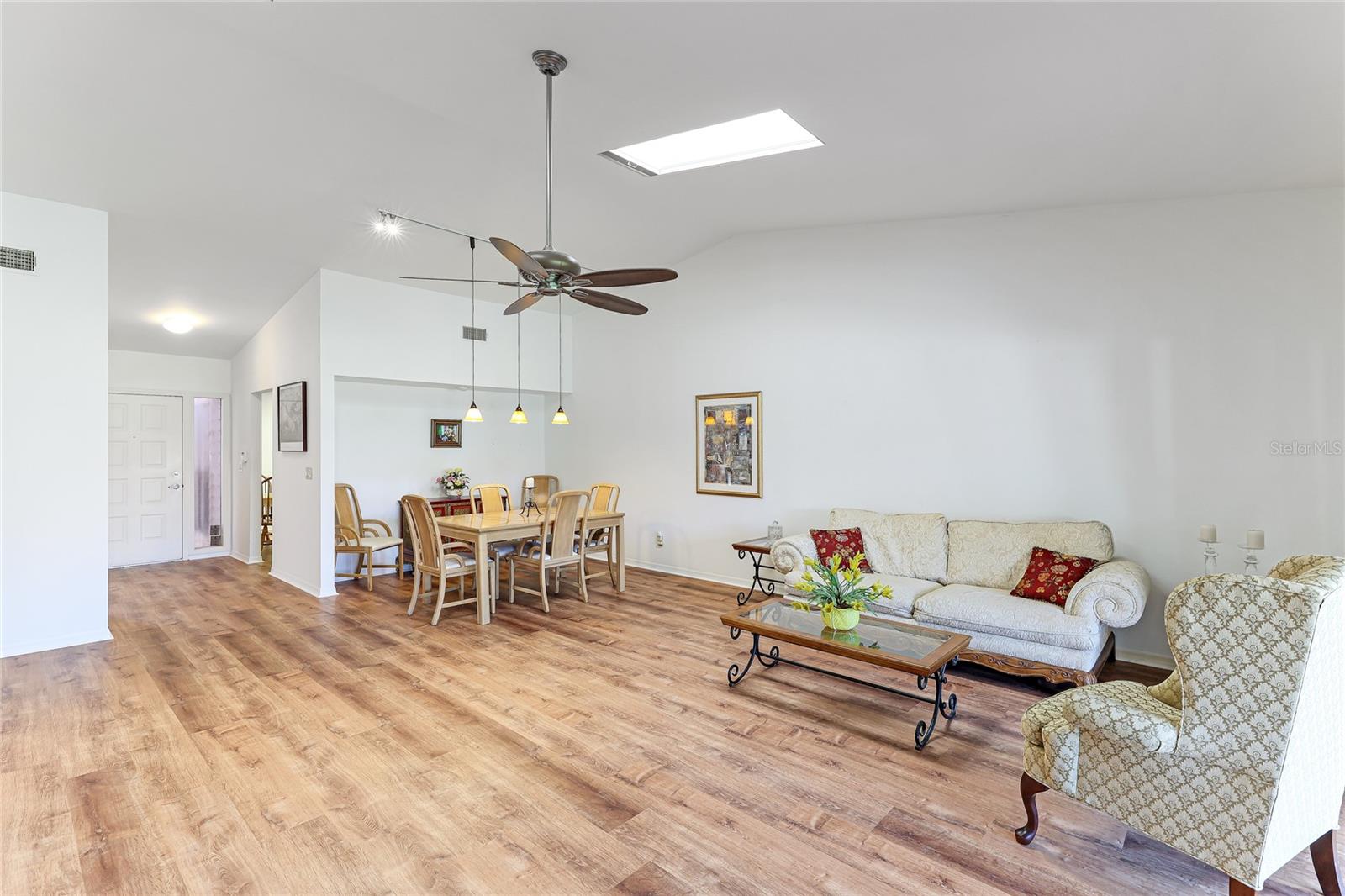 3977 WILSHIRE CIR E #194, SARASOTA, FL, 34238