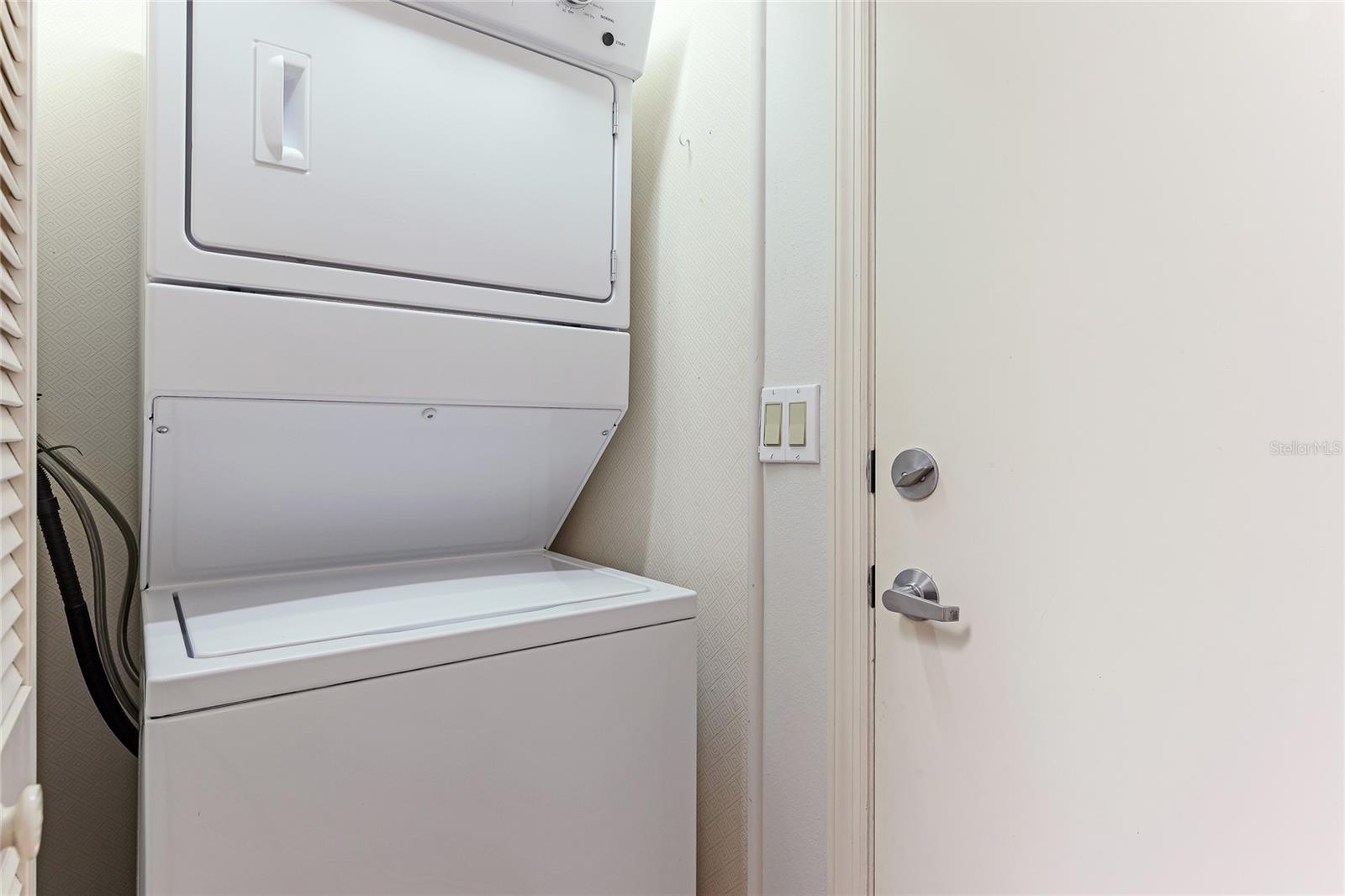 3977 WILSHIRE CIR E #194, SARASOTA, FL, 34238