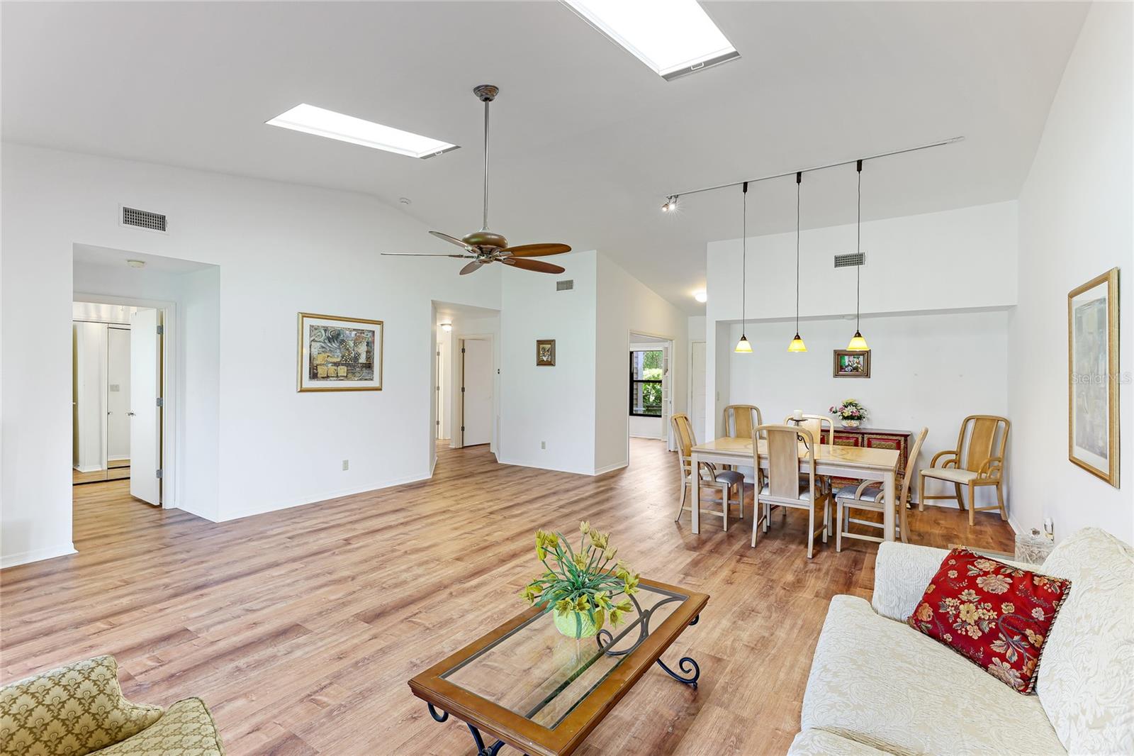 3977 WILSHIRE CIR E #194, SARASOTA, FL, 34238