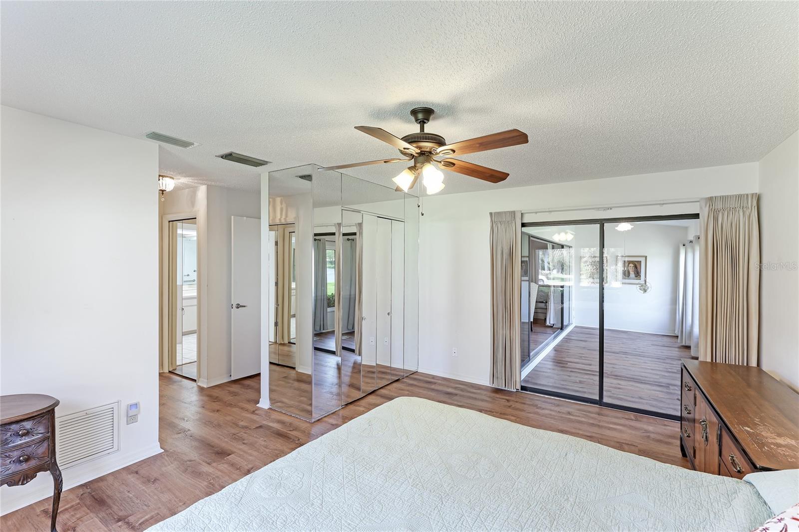 3977 WILSHIRE CIR E #194, SARASOTA, FL, 34238