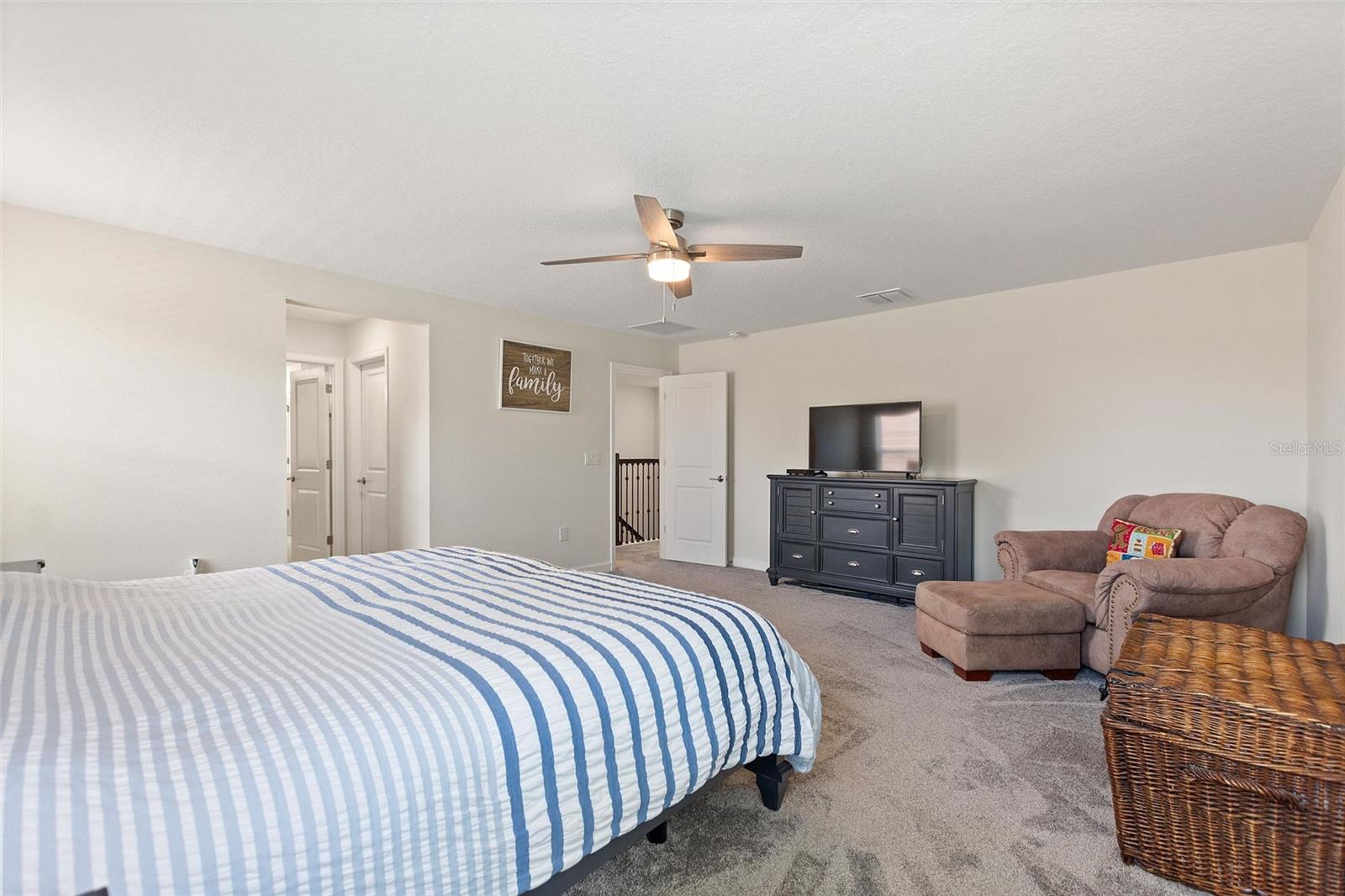 1074 TRAPPERS TRAIL LOOP, DAVENPORT, FL, 33896