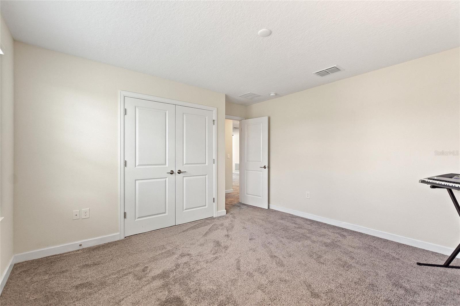 1074 TRAPPERS TRAIL LOOP, DAVENPORT, FL, 33896