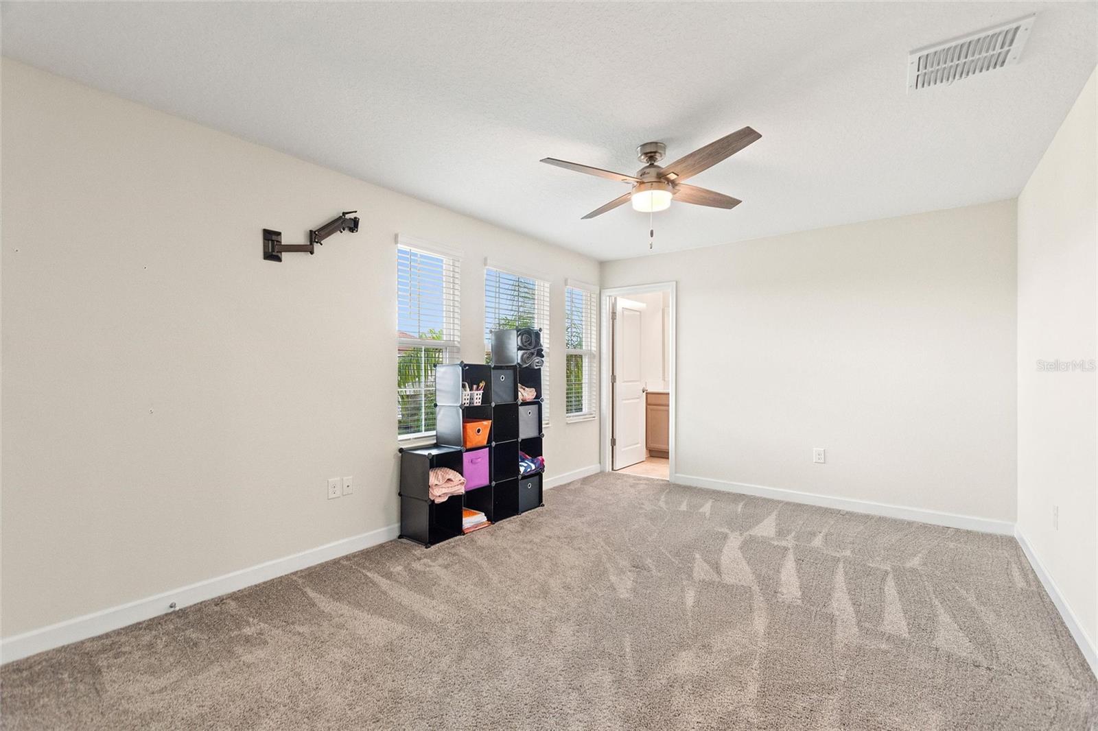 1074 TRAPPERS TRAIL LOOP, DAVENPORT, FL, 33896