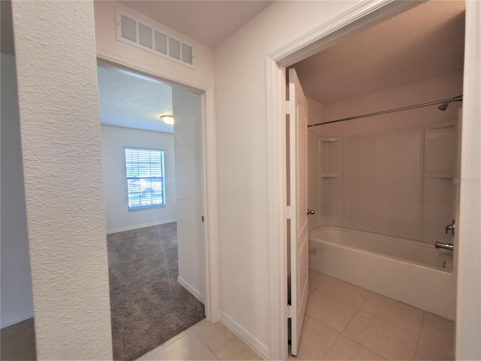 RIDGE/SWAN LAKE, DUNDEE, FL, 33838