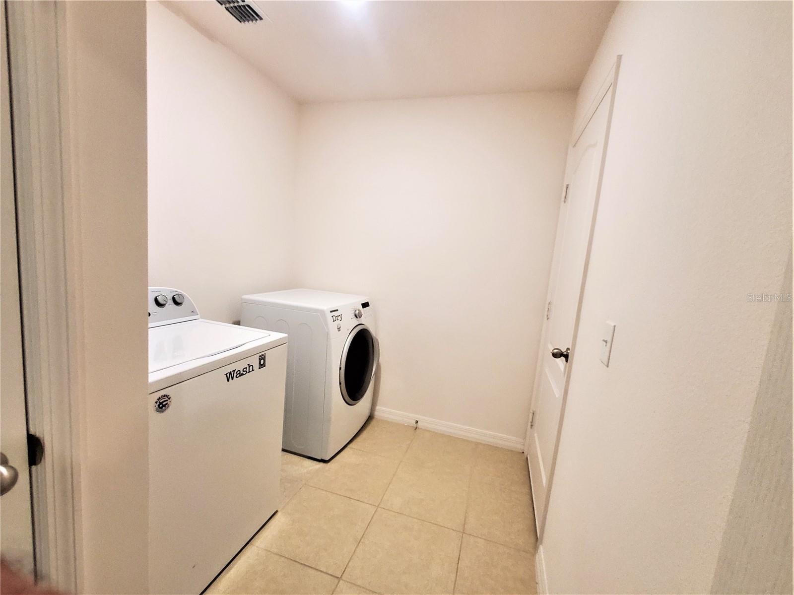 RIDGE/SWAN LAKE, DUNDEE, FL, 33838