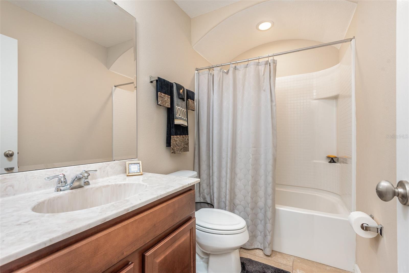 100 KELLY THOMAS WAY, DAYTONA BEACH, FL, 32124