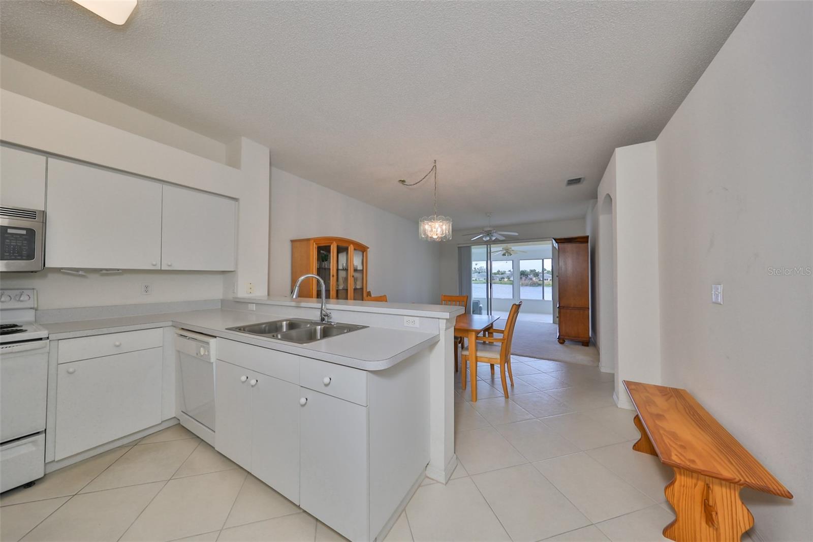 705 TREMONT GREENS LN #33, SUN CITY CENTER, FL, 33573
