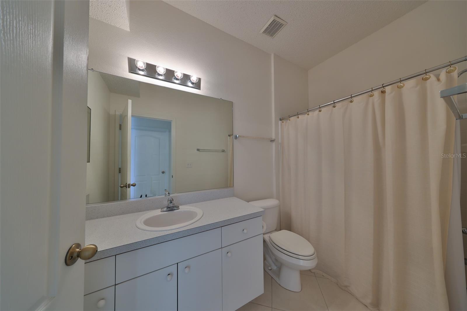 705 TREMONT GREENS LN #33, SUN CITY CENTER, FL, 33573