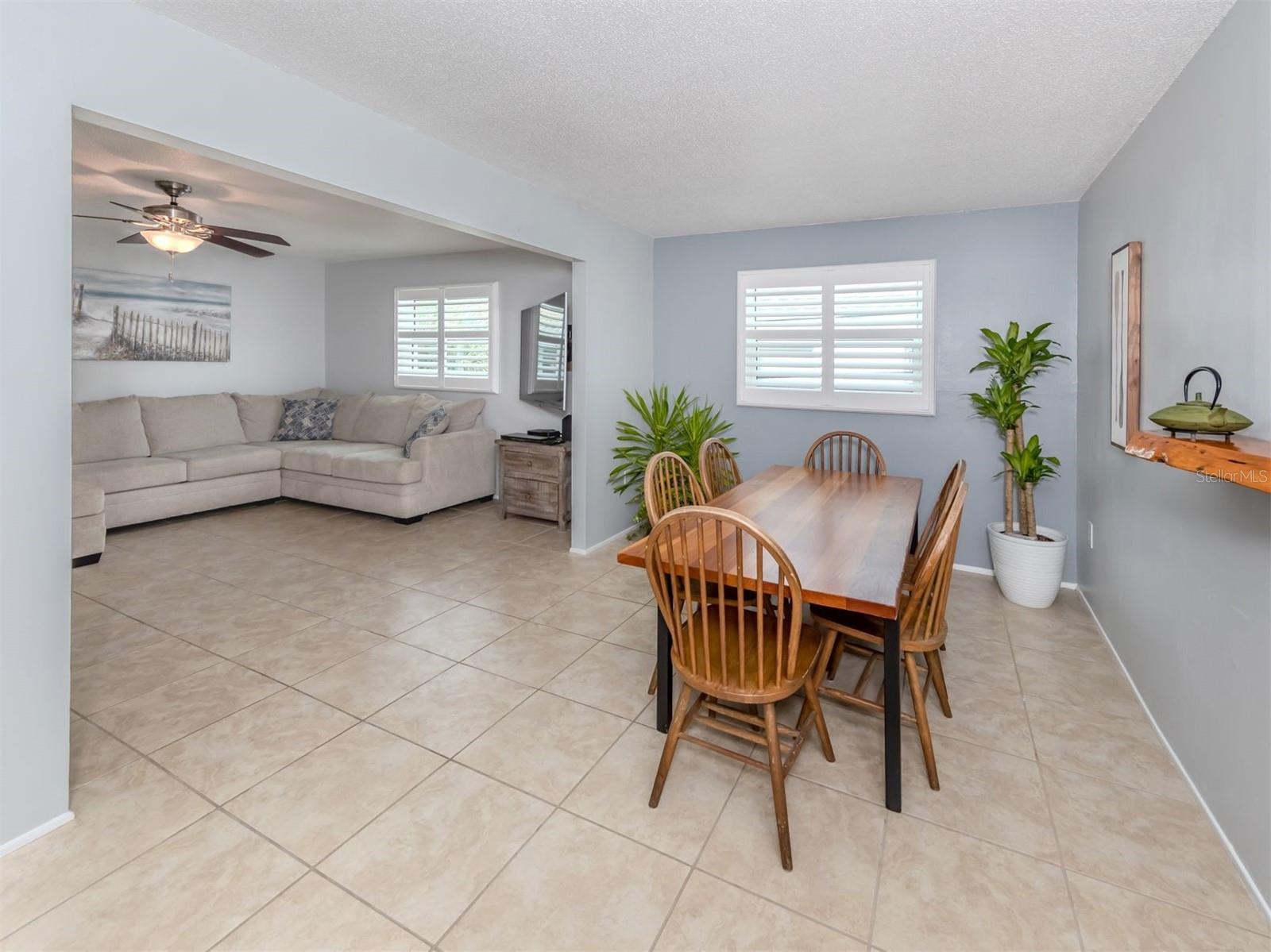 537 MANATEE CT #203, VENICE, FL, 34285