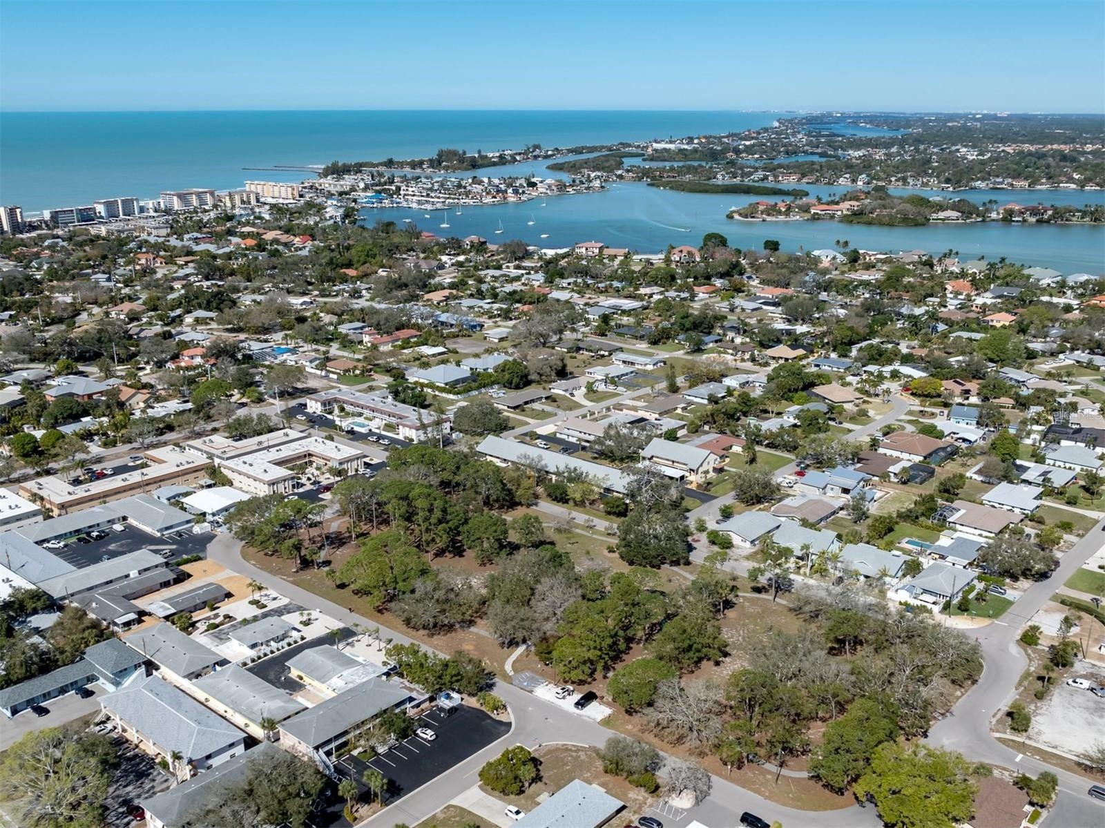 537 MANATEE CT #203, VENICE, FL, 34285