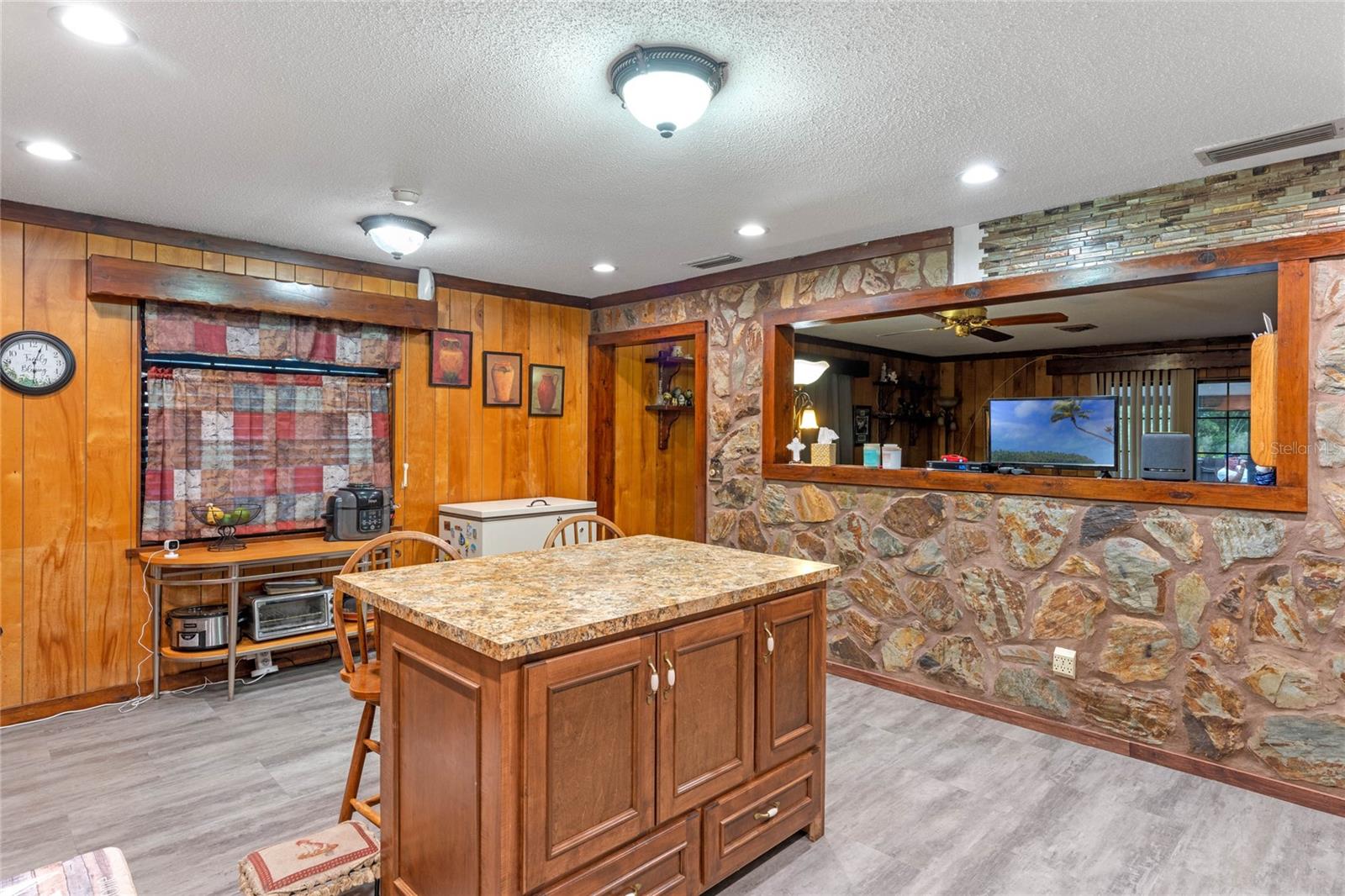 109 W TILDEN ST, WINTER GARDEN, FL, 34787