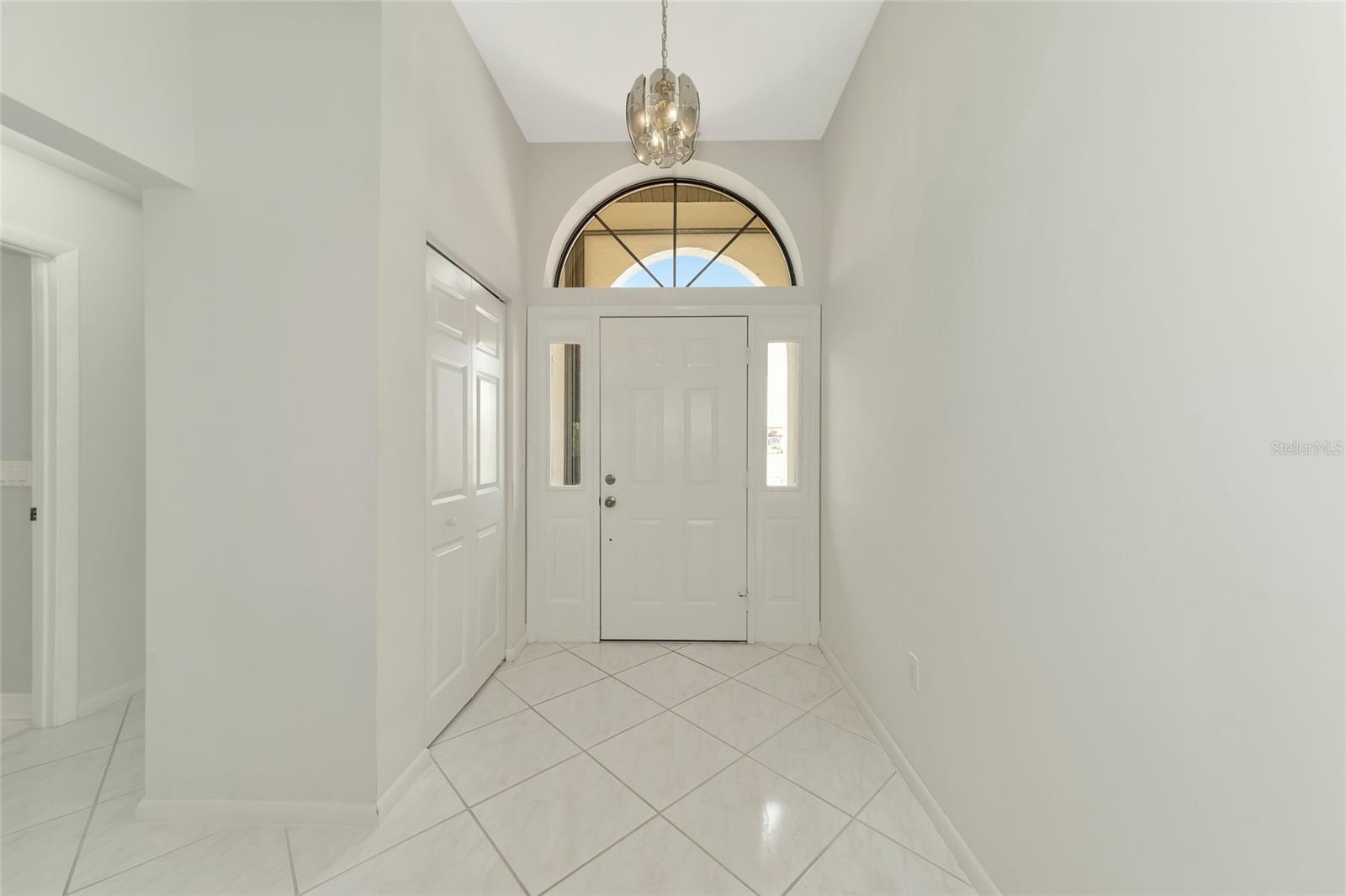 1929 TRADEWINDS CIR, VENICE, FL, 34293