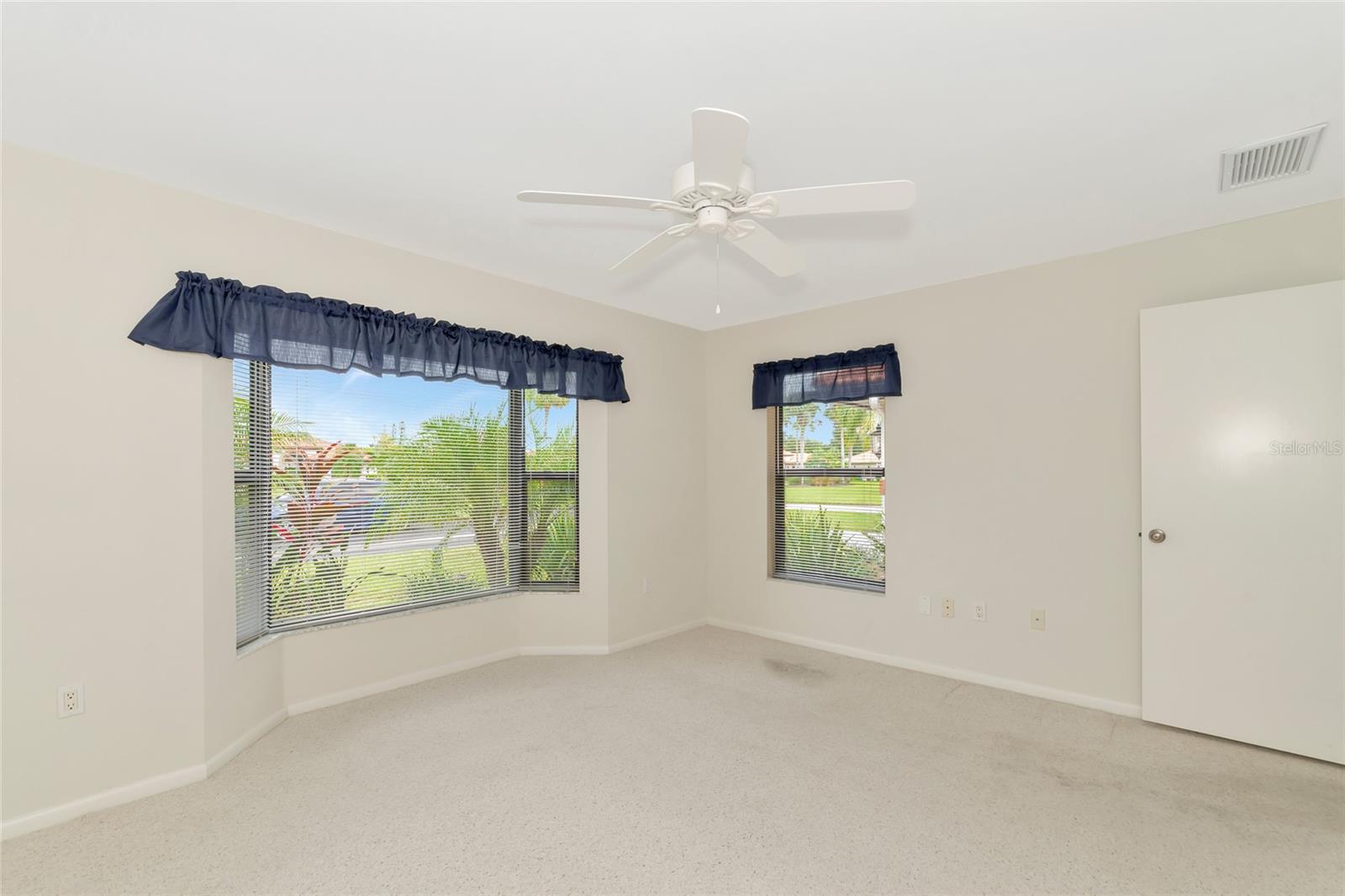 1929 TRADEWINDS CIR, VENICE, FL, 34293