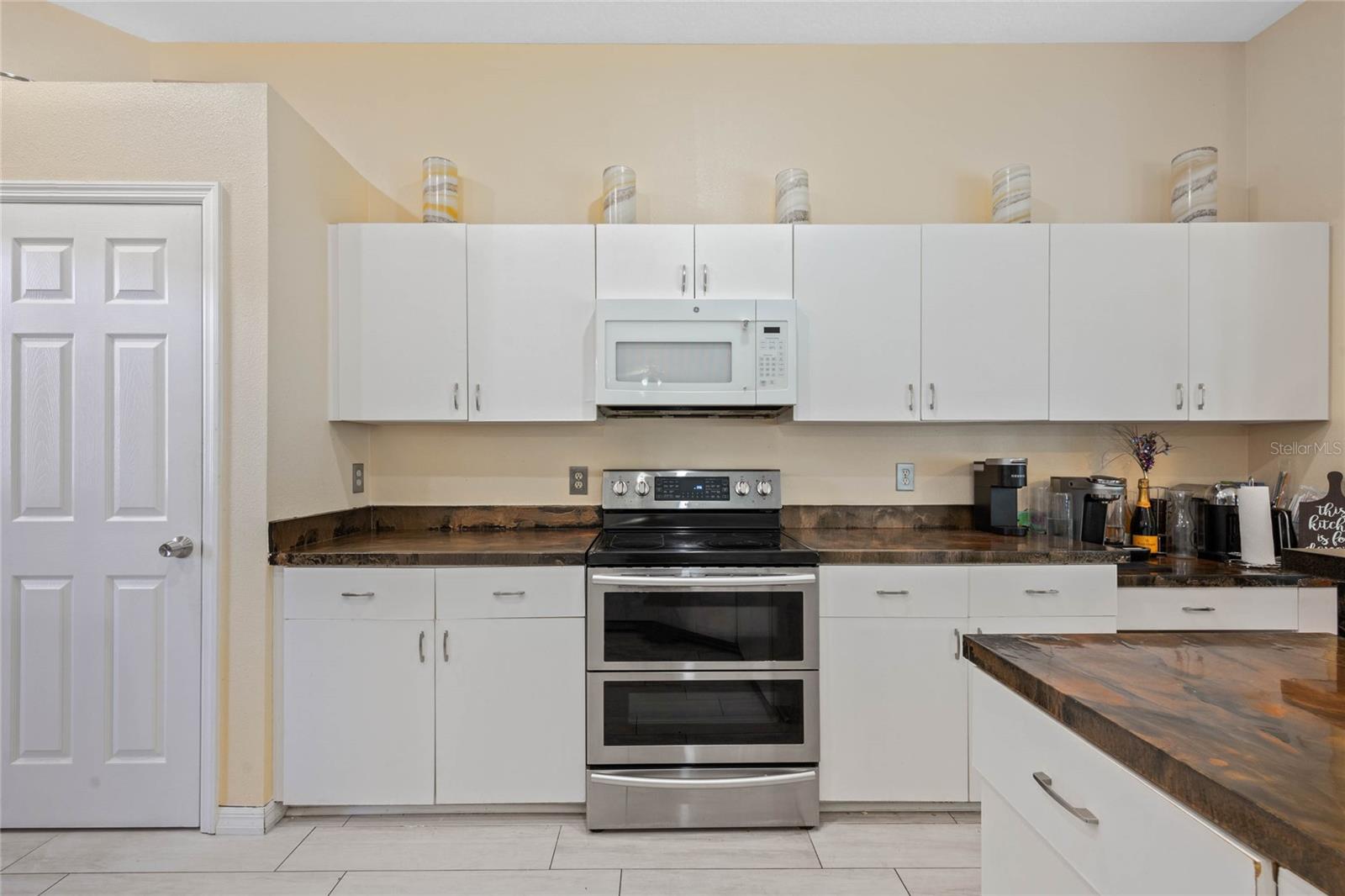 8151 CANYON LAKE CIR, ORLANDO, FL, 32835