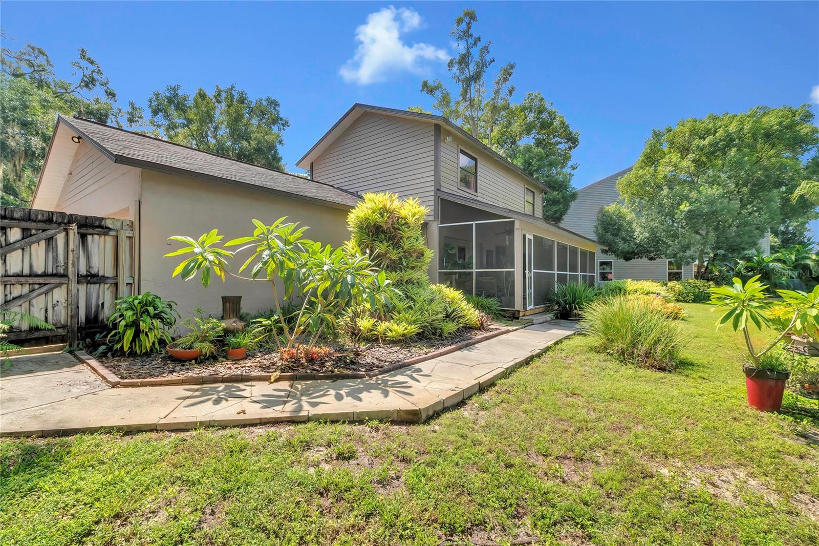 87 1ST AVE NW, LUTZ, FL, 33548