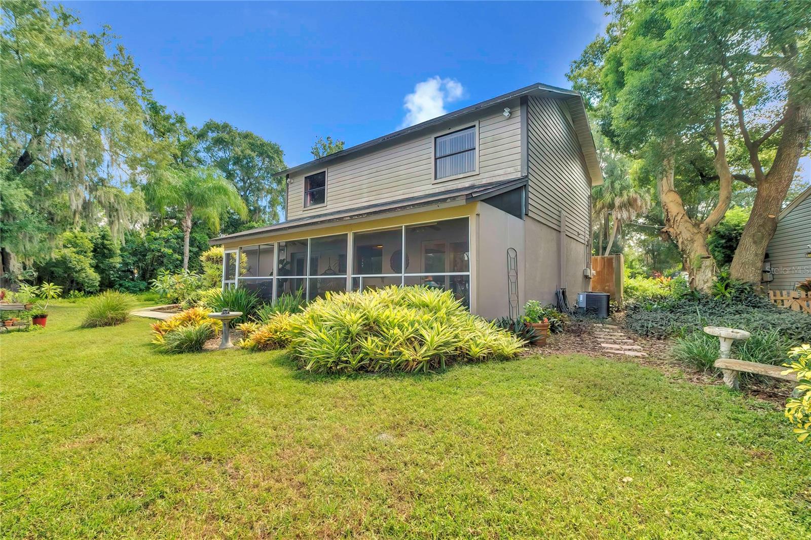 87 1ST AVE NW, LUTZ, FL, 33548