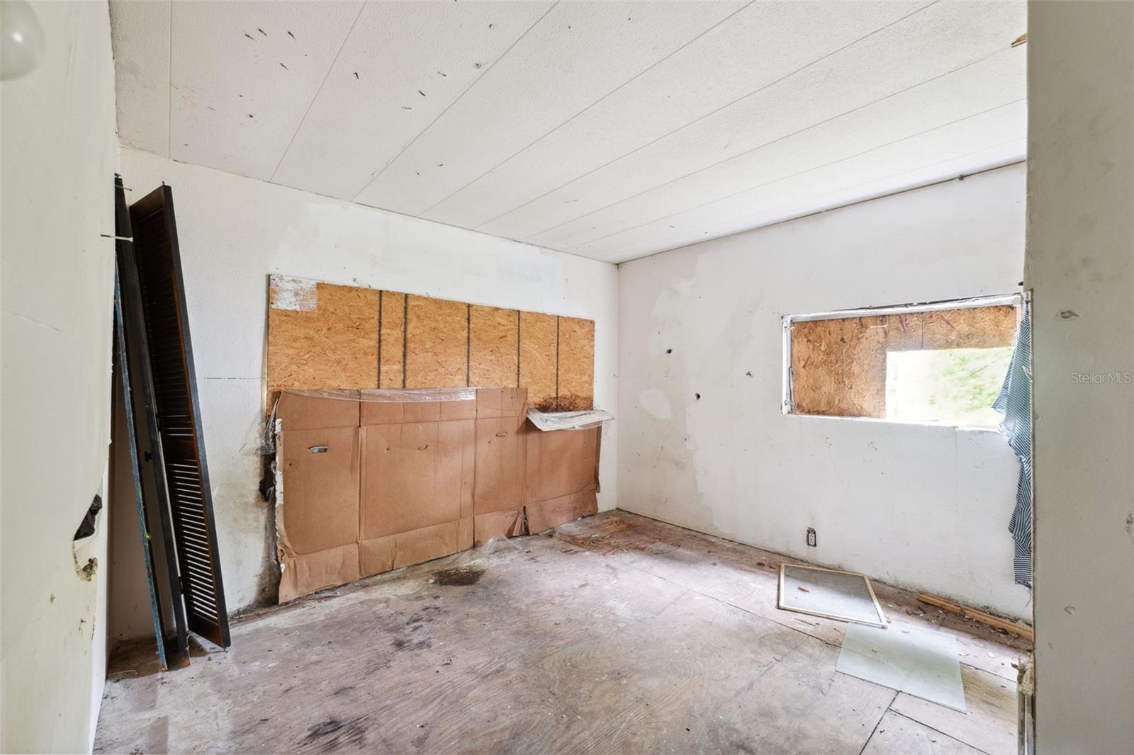 11017 KNUCKEY RD, WEEKI WACHEE, FL, 34614