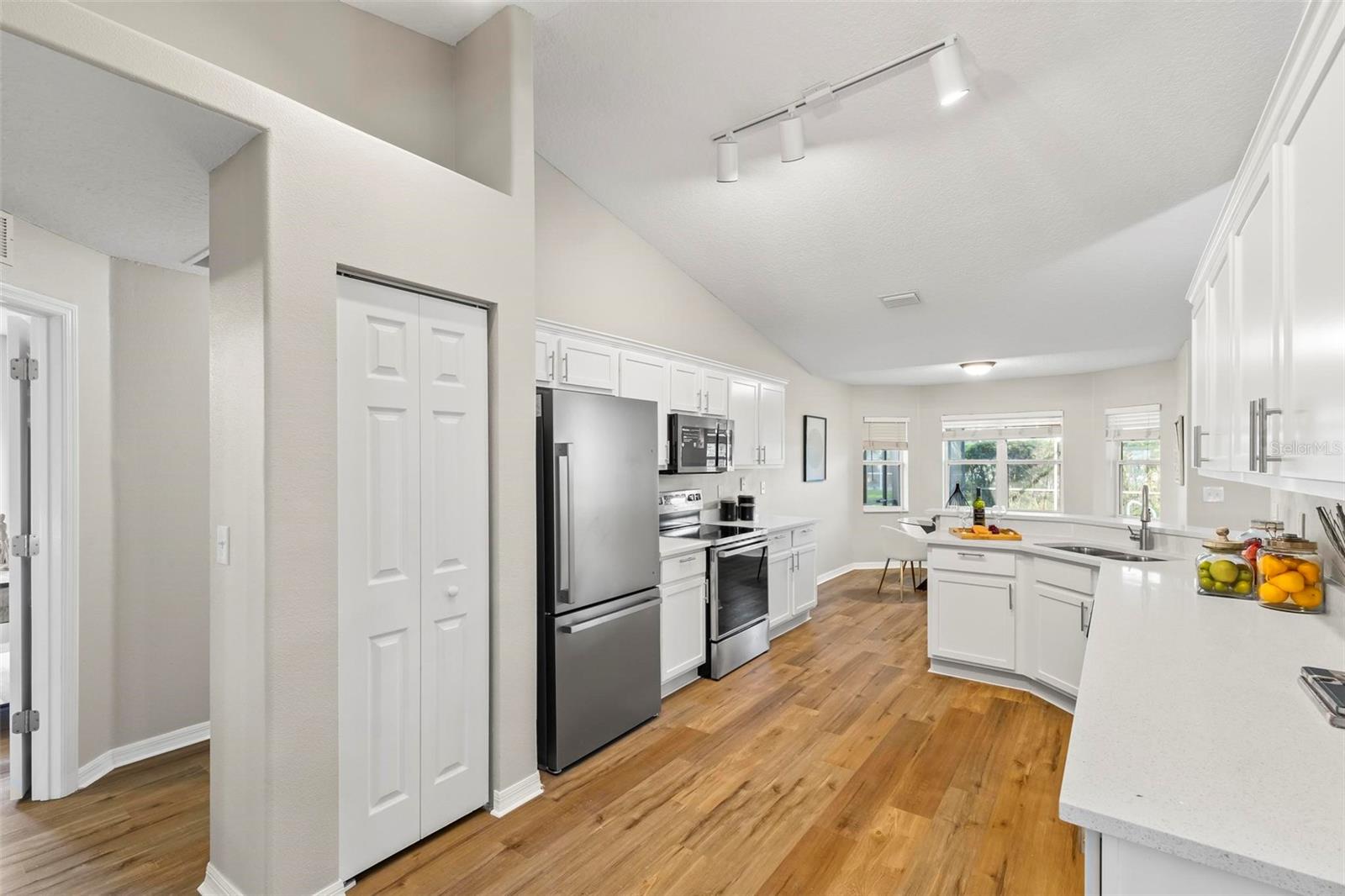 10 BURNELL DR, PALM COAST, FL, 32137