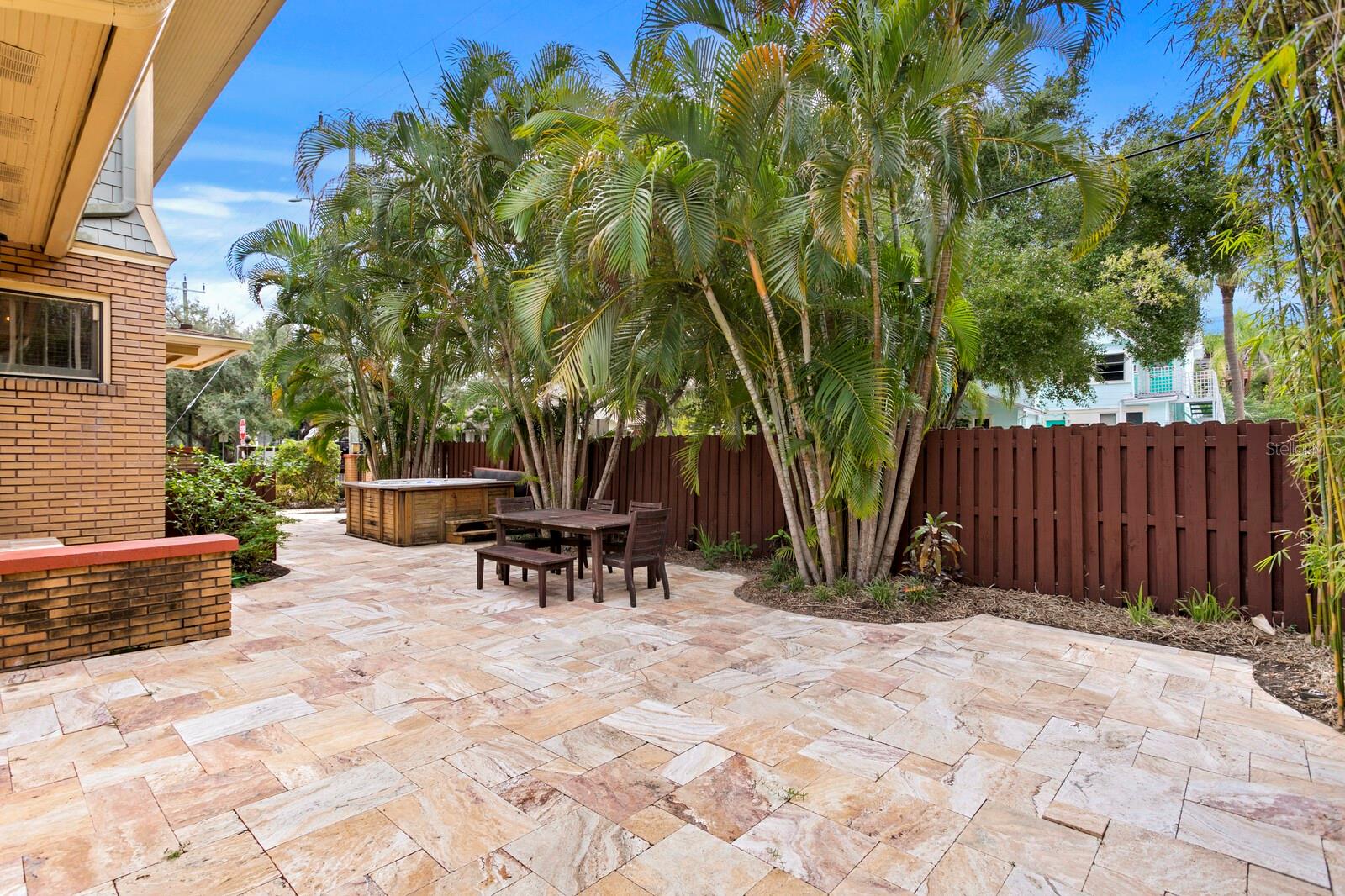 261 7TH AVE N, ST PETERSBURG, FL, 33701