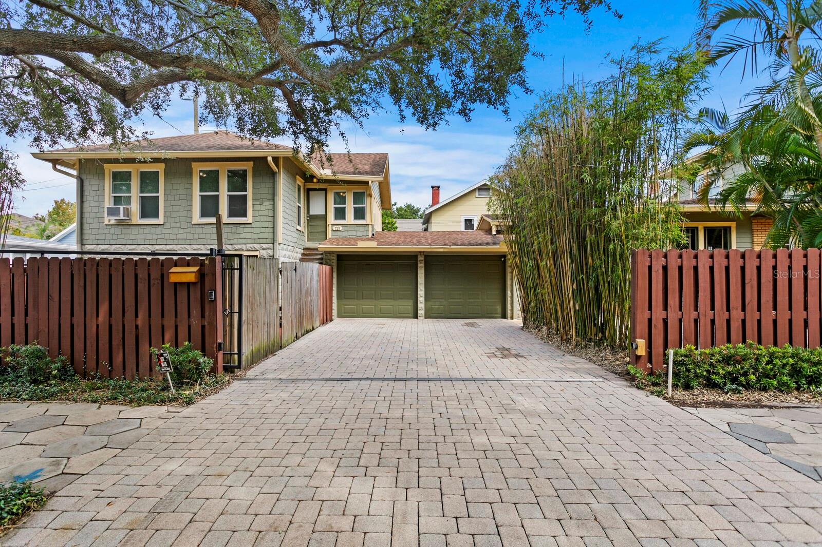 261 7TH AVE N, ST PETERSBURG, FL, 33701