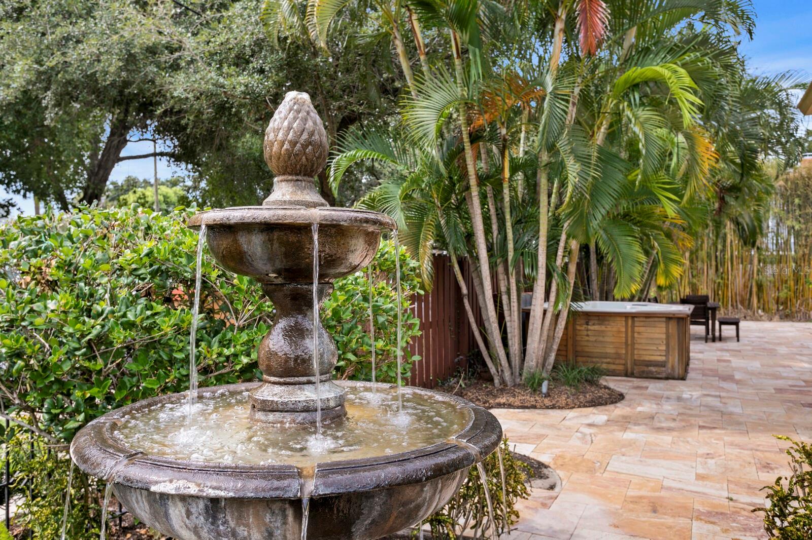 261 7TH AVE N, ST PETERSBURG, FL, 33701