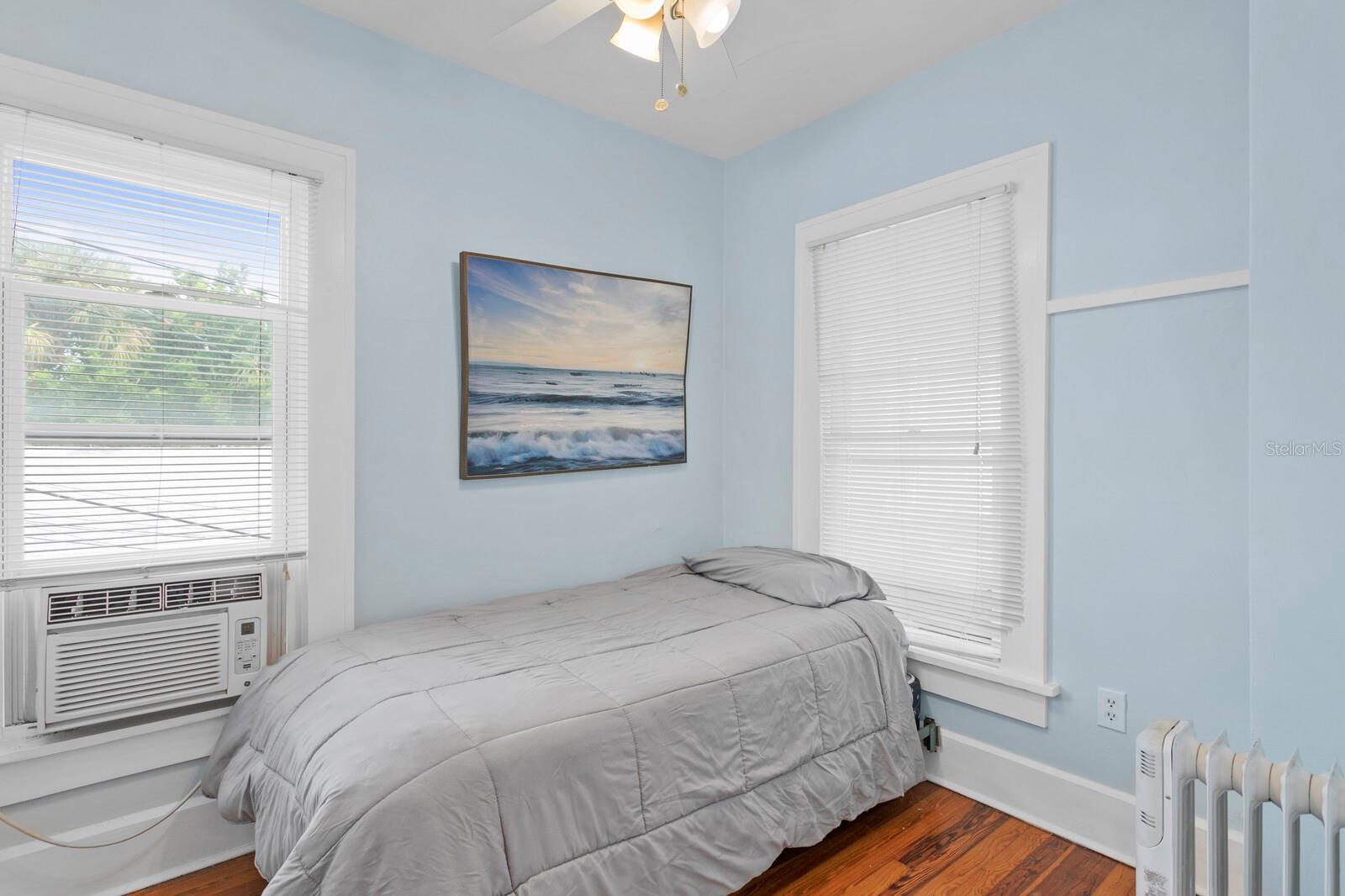 261 7TH AVE N, ST PETERSBURG, FL, 33701