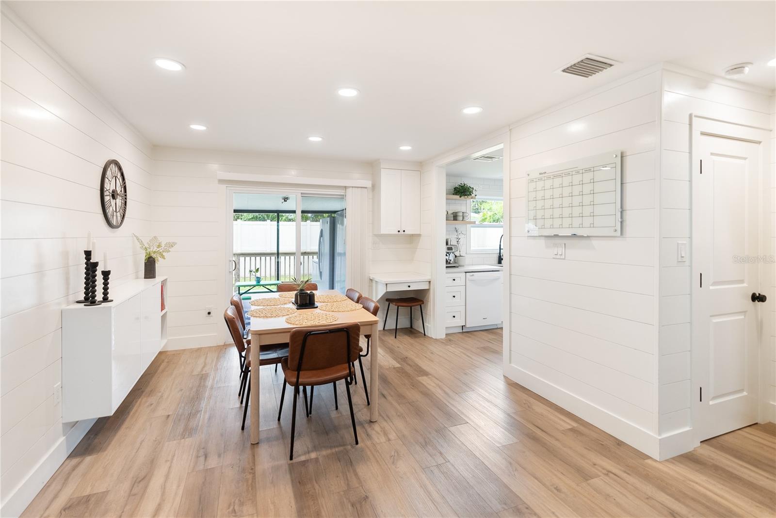1420 EVEREST RD, VENICE, FL, 34293